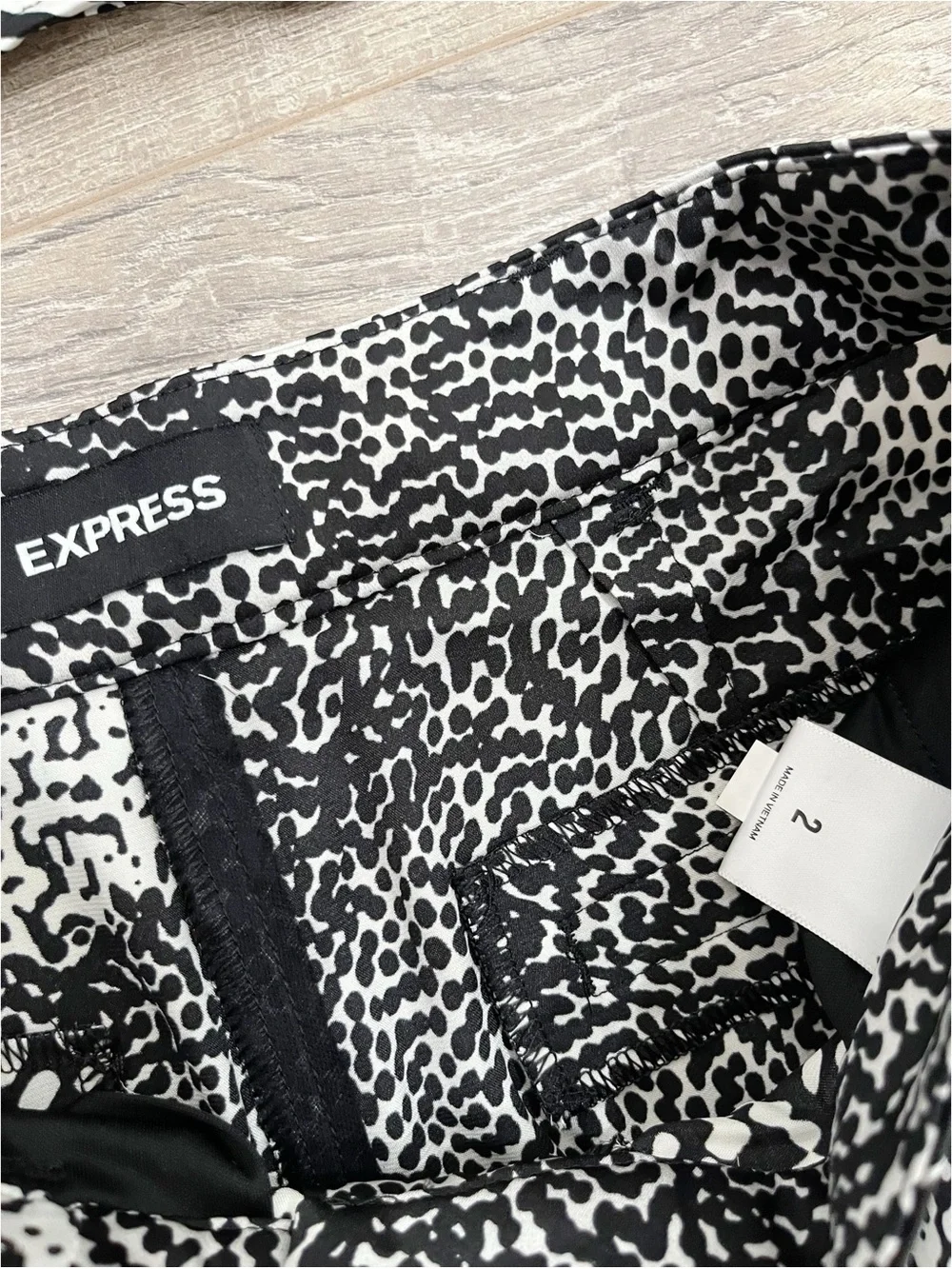 Express Black White Animal Print Matching Set XS Top Shorts Size 2 Co-Ord Resort